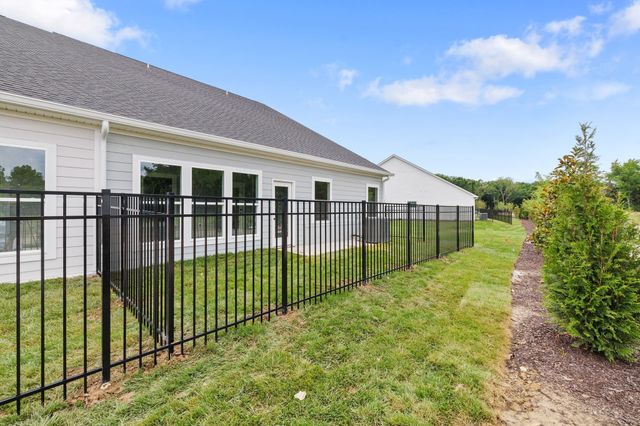 2058 Grace Johns Cir, Murfreesboro, TN 37128