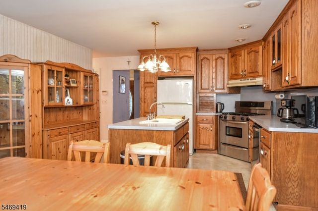 157 Mountain Ave, Pequannock Twp., NJ 07444