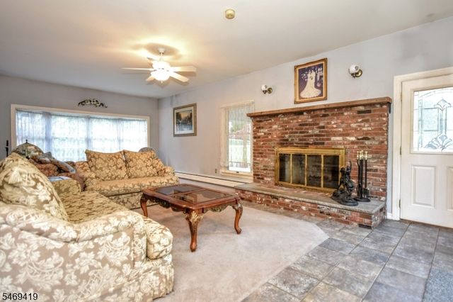 157 Mountain Ave, Pequannock Twp., NJ 07444