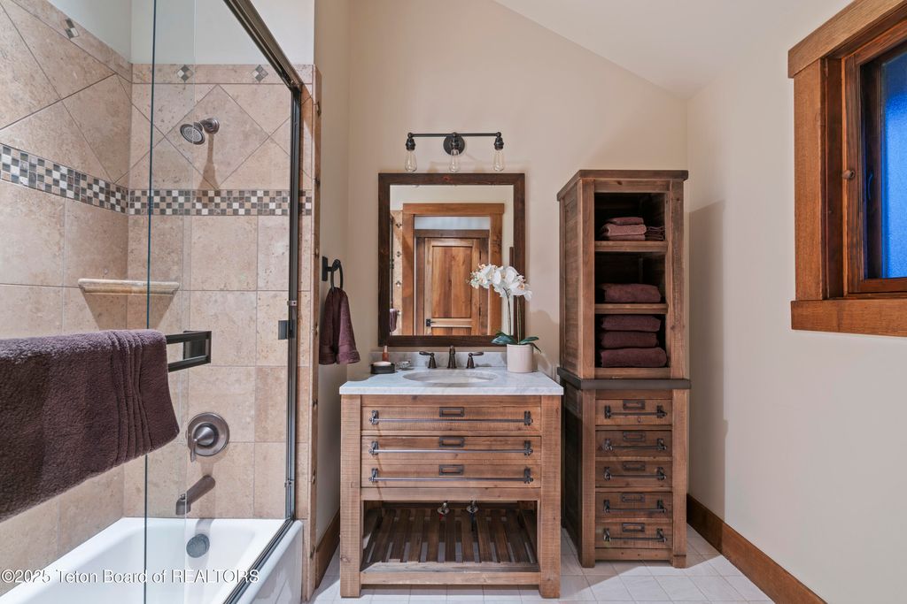 2815 N BLACK SHEEP FARM Road, Alta, WY 83414 photo 22