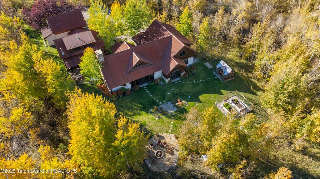 2815 N BLACK SHEEP FARM Road, Alta, WY 83414 photo 40