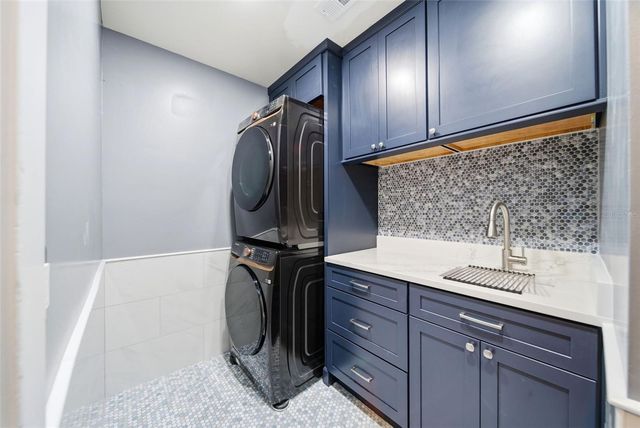 29 N BROWN AVENUE, Orlando, FL 32801