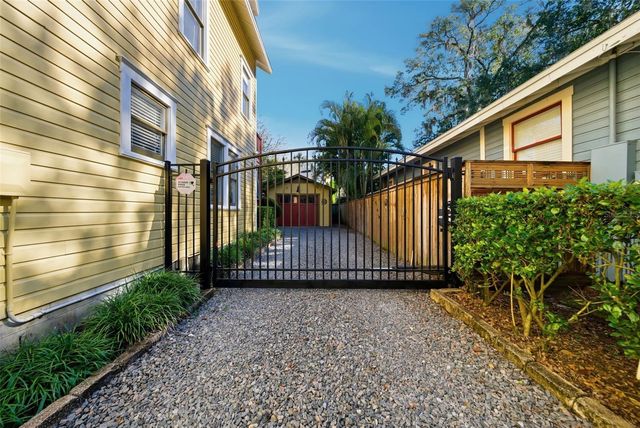 29 N BROWN AVENUE, Orlando, FL 32801