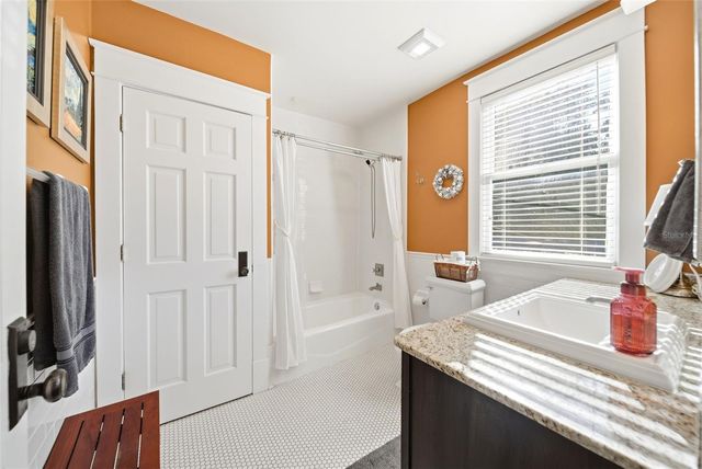 29 N BROWN AVENUE, Orlando, FL 32801