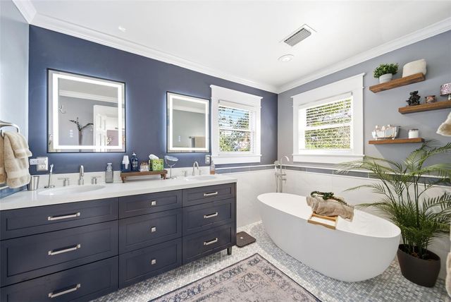 29 N BROWN AVENUE, Orlando, FL 32801