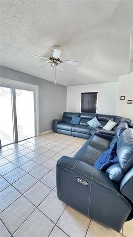 6904 LONG NEEDLE COURT, Orlando, FL 32822