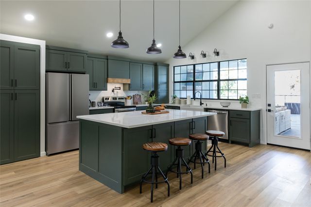 6808 Briar Road, Azle, TX 76020