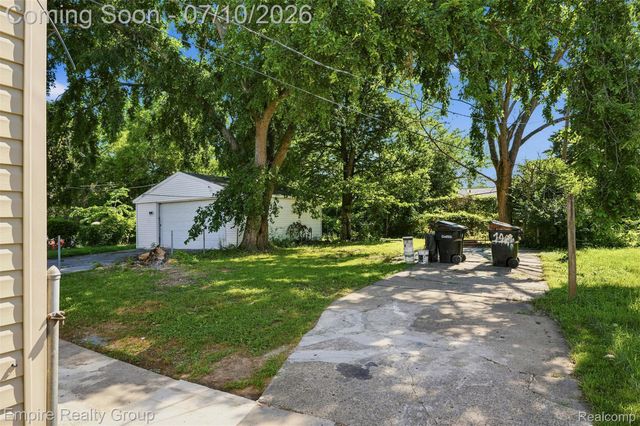 11696 Fielding Street, Detroit, MI 48228