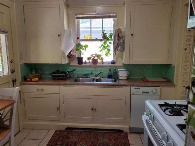 705 Graham PL, Austin, TX 78705