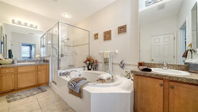 5356 MANG PLACE 1404, Sarasota, FL 34238