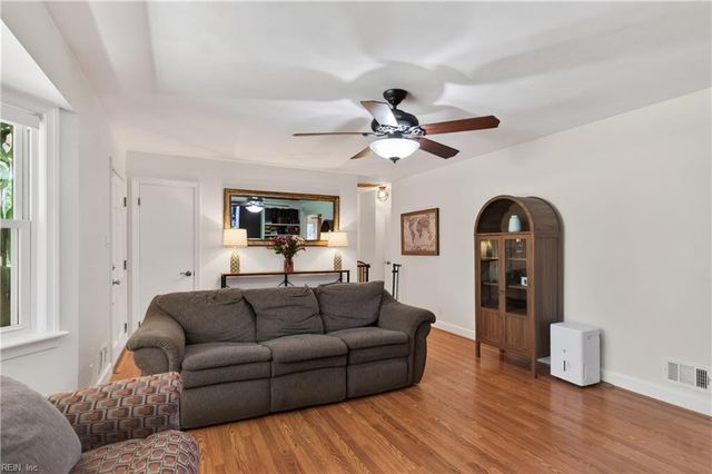 403 Mayflower RD, Portsmouth, VA 23703