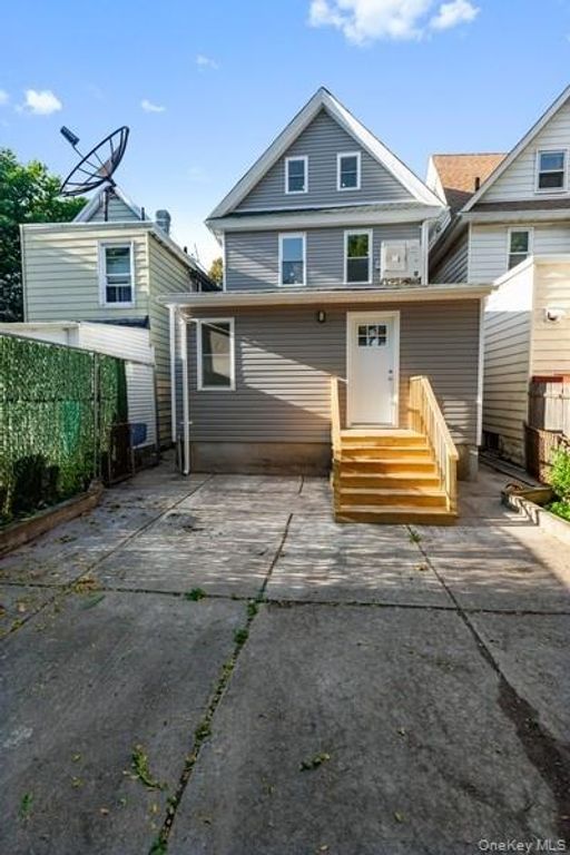 10418 89th Avenue, Richmond Hill, NY 11418 — photo 2