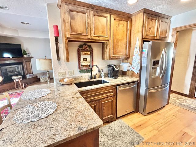 2102 N Peaceful Lane, Stigler, OK 74462