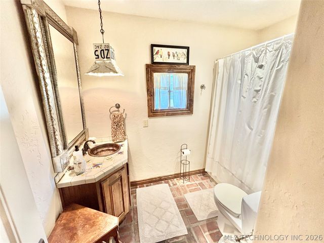 2102 N Peaceful Lane, Stigler, OK 74462