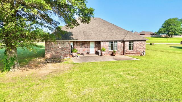2102 N Peaceful Lane, Stigler, OK 74462