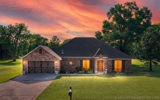 2102 N Peaceful Lane, Stigler, OK 74462