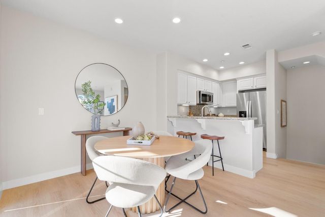 171 Cameron Drive, Mountain View, CA 94043