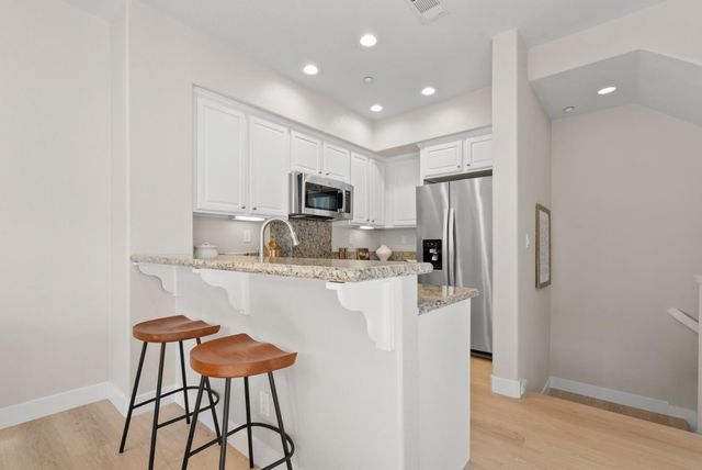 171 Cameron Drive, Mountain View, CA 94043