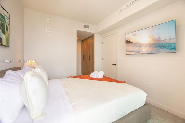 121 NE 5th St 3103, Miami, FL 33132