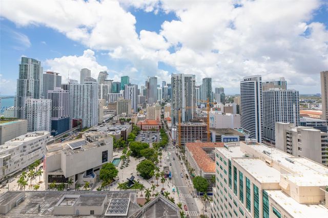 121 NE 5th St 3103, Miami, FL 33132
