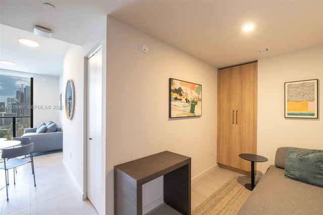 121 NE 5th St 3103, Miami, FL 33132