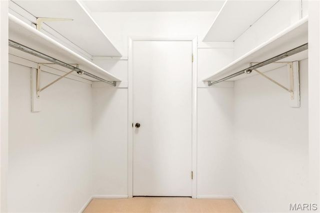 14443 Bantry Lane 24, Chesterfield, MO 63017