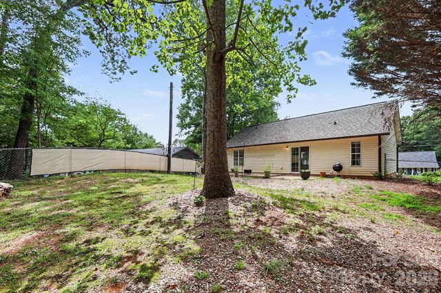 116 Julia Street, Mount Holly, NC 28120