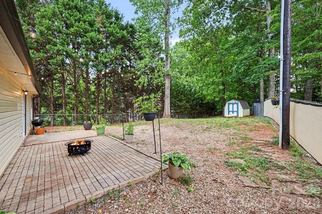 116 Julia Street, Mount Holly, NC 28120