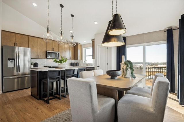 3735 Holbrook Drive, Waconia, MN 55387