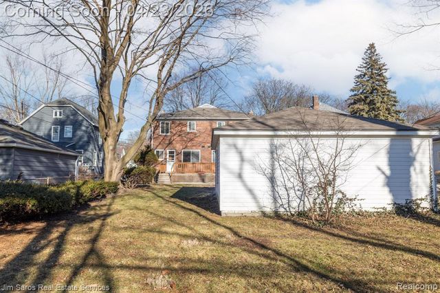 513 Saint Clair Avenue, Grosse Pointe, MI 48230