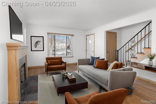 513 Saint Clair Avenue, Grosse Pointe, MI 48230