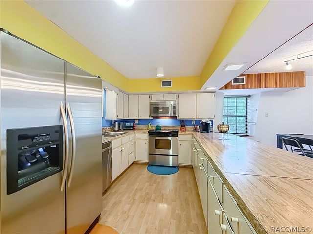 7536 S Bobcat Point, Floral City, FL 34436