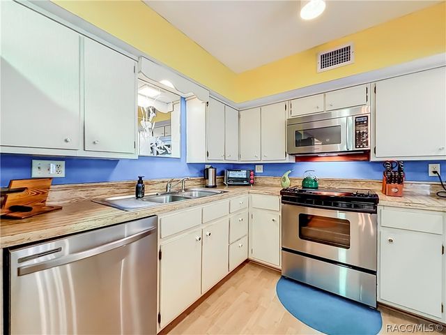 7536 S Bobcat Point, Floral City, FL 34436