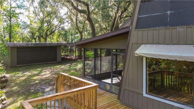 7536 S Bobcat Point, Floral City, FL 34436