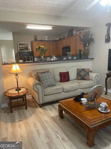 4911 Walden Lake Square, Decatur, GA 30035