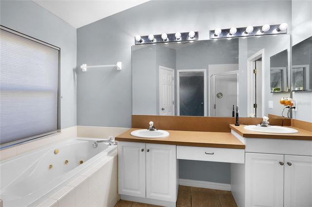 1606 SW 15TH AVENUE, Cape Coral, FL 33991