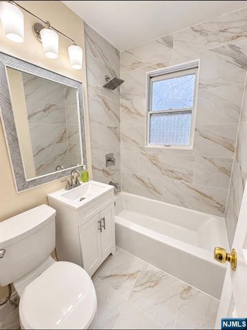 24 5th Avenue, Westwood, NJ 07675