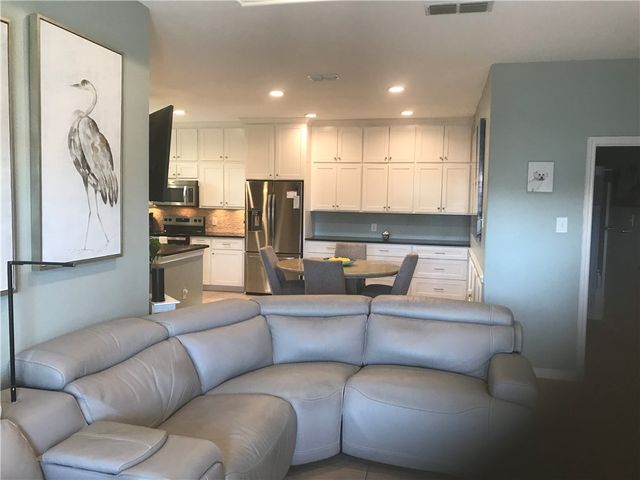 5026 Yorktown Blvd 29, Corpus Christi, TX 78413