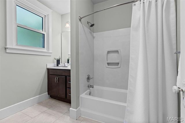 7065 Waterman Avenue, University City, MO 63130