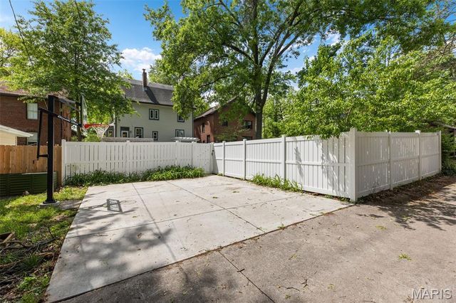 7065 Waterman Avenue, University City, MO 63130