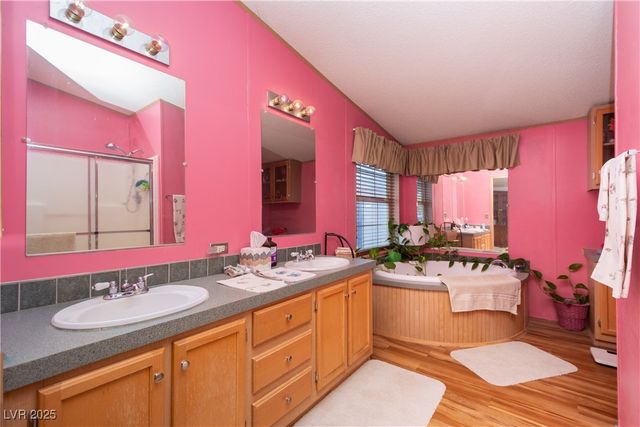 3860 Sagebrush Avenue, Pahrump, NV 89048