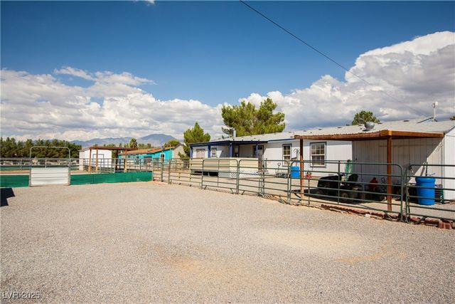 3860 Sagebrush Avenue, Pahrump, NV 89048