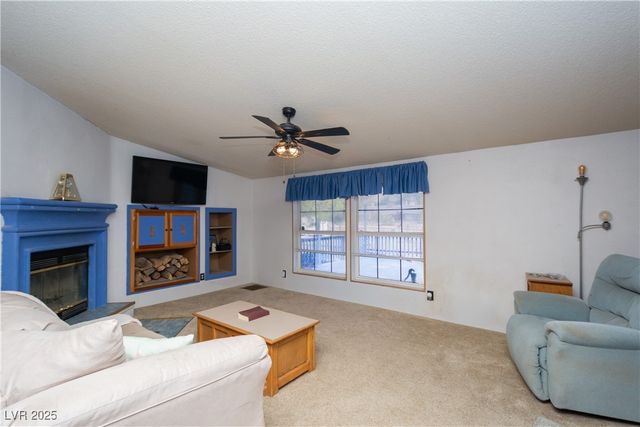 3860 Sagebrush Avenue, Pahrump, NV 89048