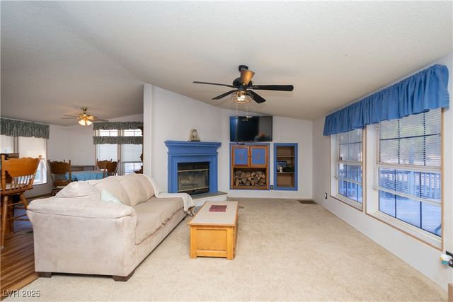 3860 Sagebrush Avenue, Pahrump, NV 89048