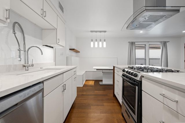 505 W 7th ST 215, Austin, TX 78701