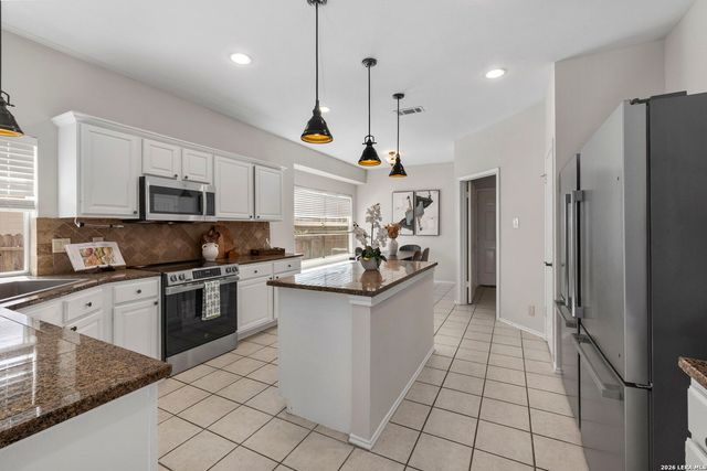 2515 Ashton Village Dr, San Antonio, TX 78248