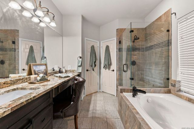 2515 Ashton Village Dr, San Antonio, TX 78248