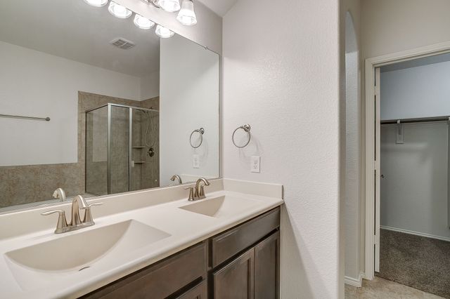 357 Coral Vine Lane, Burleson, TX 76028