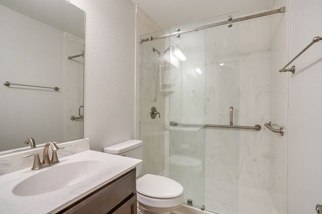 357 Coral Vine Lane, Burleson, TX 76028