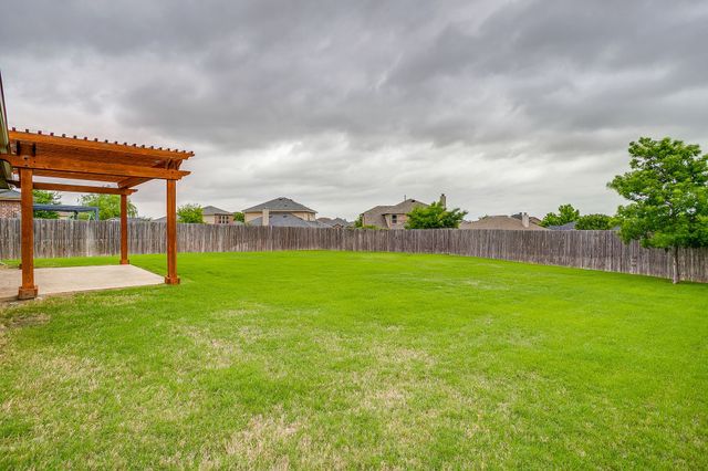 357 Coral Vine Lane, Burleson, TX 76028